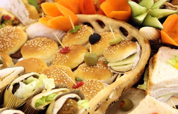 مخابز وحلويات نعمة معرض 19